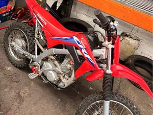 MOTO CROSS CRF125