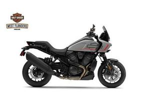 ② HARLEY-DAVIDSON PAN AMERICA 1250 ST