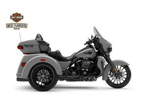 ② HARLEY-DAVIDSON TRI GLIDE ULTRA
