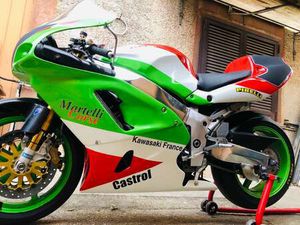 KAWASAKI ZXR 750 ZX7R VERDE