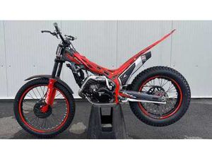 BETA EVO 300 2T - MY25 - ZÁRUKA 2 ROKY - NAJETO 4 MTH