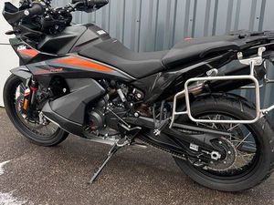 KTM 890 ADVENTURE + OPTIONS