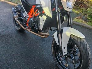 KTM DUKE 690