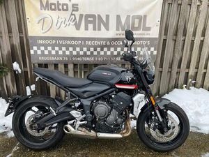② TRIUMPH TRIDENT 660 ABS BJ 2024 ZEER GOEDE STAAT + OPTIES