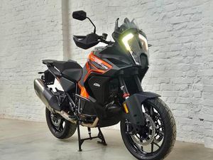 ② MAGNIFIQUE KTM 1290 SUPER ADVENTURE S @MOTOMOBILIA