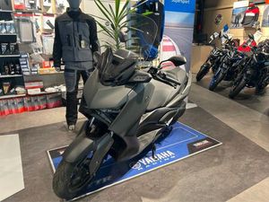 YAMAHA X-MAX 300 MY25