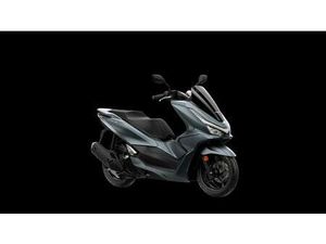HONDA PCX 125 DX * VORFÜHRER IM TOP ZUSTAND *