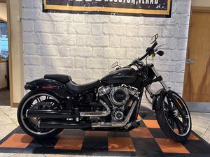 2018 SOFTAIL® BREAKOUT®