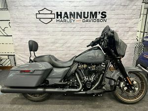2022 HARLEY-DAVIDSON® STREET GLIDE® ST GUNSHIP GRAY FLHXST
