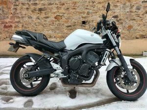 YAMAHA FZ6 S2 98CV TRÈS BON ÉTAT