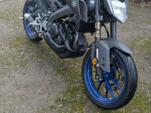 YAMAHA MT125