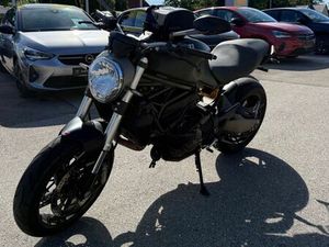 DUCATI MONSTER 821 V2