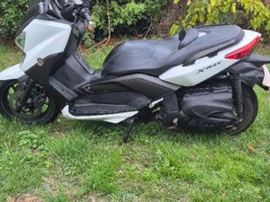 VENDS YAMAHA X MAX 400 ANNÉE 2014