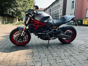 DUCATI MONSTER 821