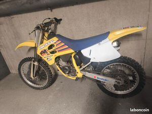 125 RM SUZUKI PREMIÈRE MAIN