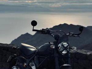 DUCATI - SCRAMBLER 800