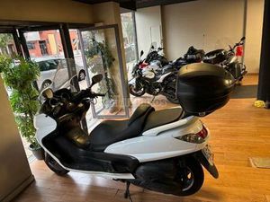 YAMAHA - YP MAJESTY 400