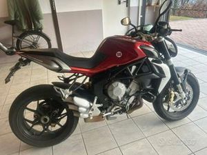 MV AGUSTA BRUTALE 800