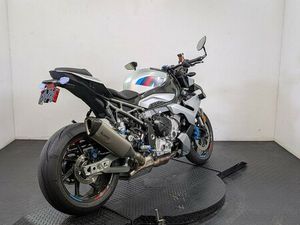 2025 BMW M 1000 R WHITE ALUMINUM METALLIC MATTE