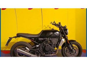 VENDO BRIXTON MOTORCYCLES CROSSFIRE 500 X (2021 - 26) USATA A SAN GIORGIO IN BOSCO (CODICE 9827637) - MOTO.IT