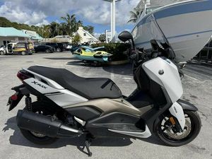 2024 YAMAHA XMAX