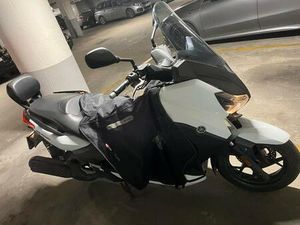 ② YAMAHA XMAX 125