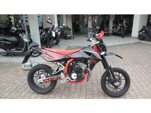 VENDO SWM SM 125 R (2022 - 24) USATA A CAREMA (CODICE 9909600) - MOTO.IT