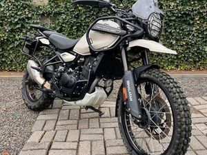 ② ROYAL ENFIELD HIMALAYAN 450