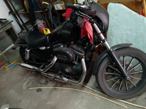 HARLEY IRON 883. VILA DE REI