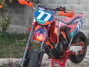 KTM 450 SX-F SUPERMOTO FULL PACK POMBAL