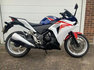 HONDA CBR 250-R-B A2 LICENSE COMPLIANT
