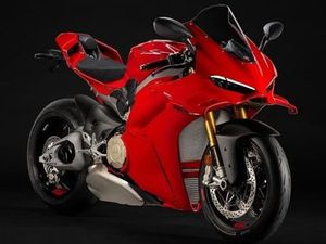 DUCATI PANIGALE V4 S