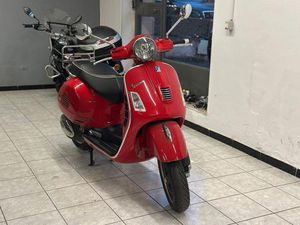 PIAGGIO VESPA 300 GTS SUPER IE
