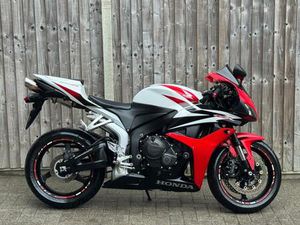 HONDA CBR 600 RR 2008 (08) SUPER SPORT + LAST OWNER HAD FOR 10 YEARS