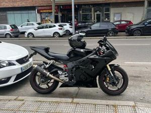 YAMAHA - R6