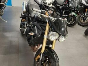 TRIUMPH - STREET TRIPLE