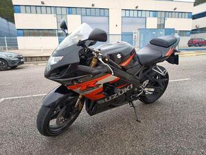 SUZUKI - GSXR 600