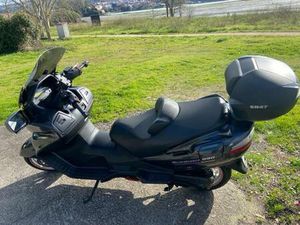 SUZUKI - BURGMAN 650 EXECUTIVE