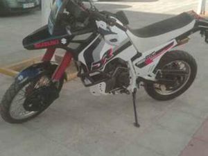 SUZUKI - DR BIG 750