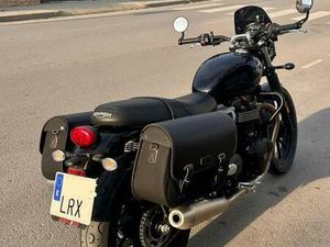 TRIUMPH - STREET TWIN