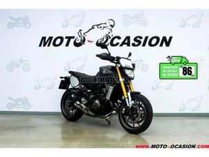 YAMAHA - MT 09