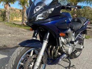 YAMAHA - FZ 600 S2 FAZER SPORT + EXTRAS