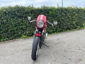 TRIUMPH - THRUXTON 900