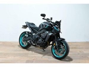 YAMAHA - MT 09