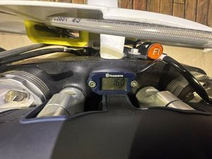 2021 HUSQVARNA® FC 450