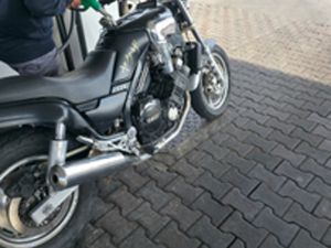YAMAHA FZX 750 D&APOS;EPOCA
