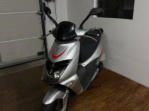 APRILIA LEONARDO 125