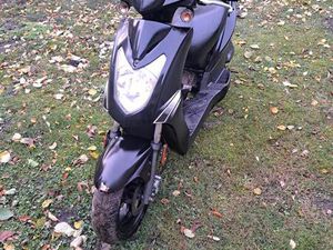 VERKAUFE MOTORROLLER KYMCO AGILITY 50 CCM