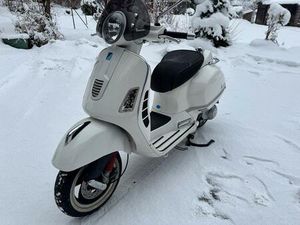 VESPA GTS 300