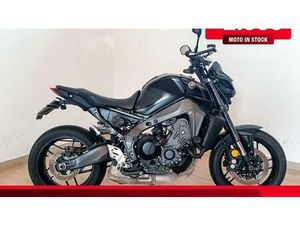 VENDO YAMAHA MT-09 (2024 - 26) USATA A ROMA (CODICE 9807936) - MOTO.IT